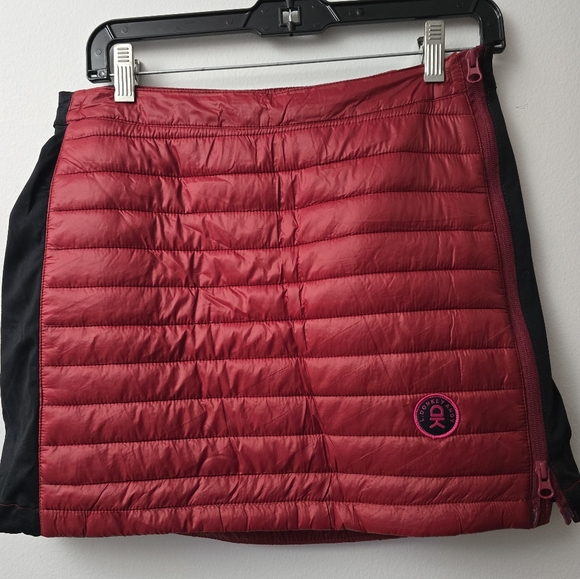 Little Donkey Andy Lightweight Puffer Sport Quilted Running Skirt Red me… - Picture 1 of 5